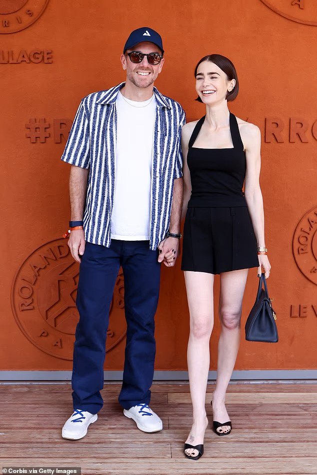 Lily Collins dhe Charlie McDowell shijojnë një ditë romantike në finalen e French Open