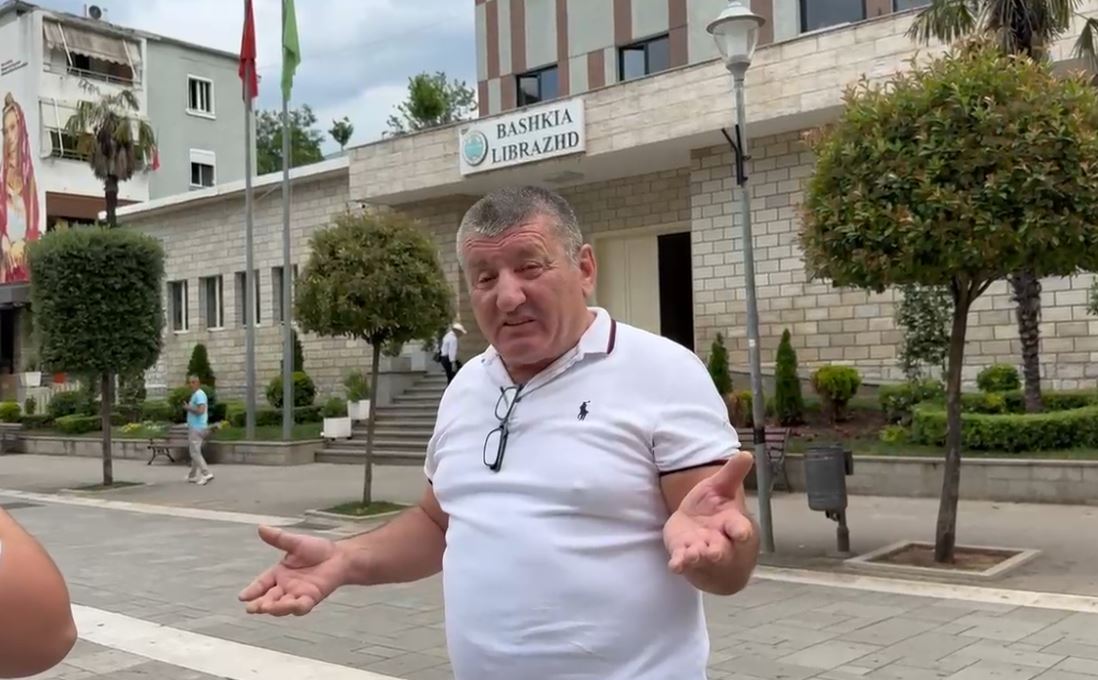 Vetëm një qytetar në protestë në Librazhd