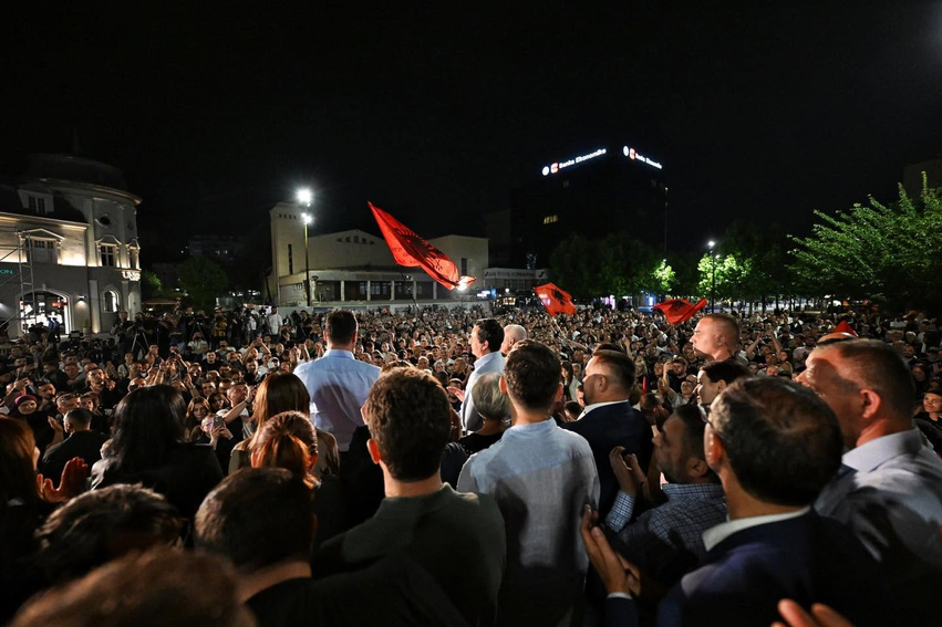 Kurti falënderon qytetarët dhe mërgatën  Vazhdojmë të punojmë për krejt shtetin