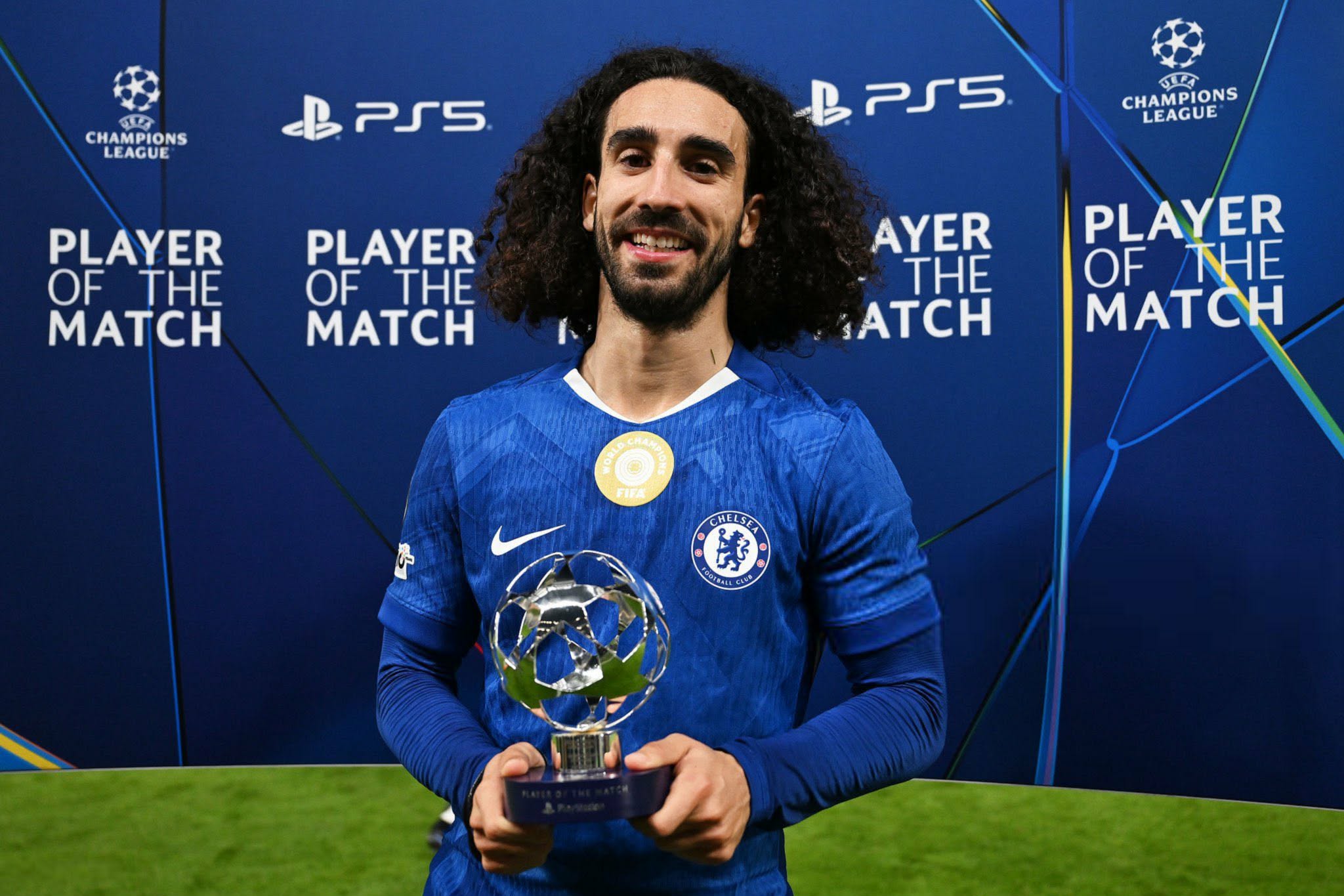 Cucurella pret Barcelonën, gjithçka varet nga e ardhmja e Baldes