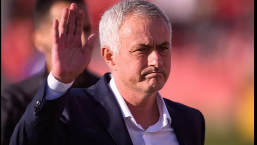 Real Madrid  Jose Mourinho vendos rekord  bëhet trajneri më i kushtueshëm në histori