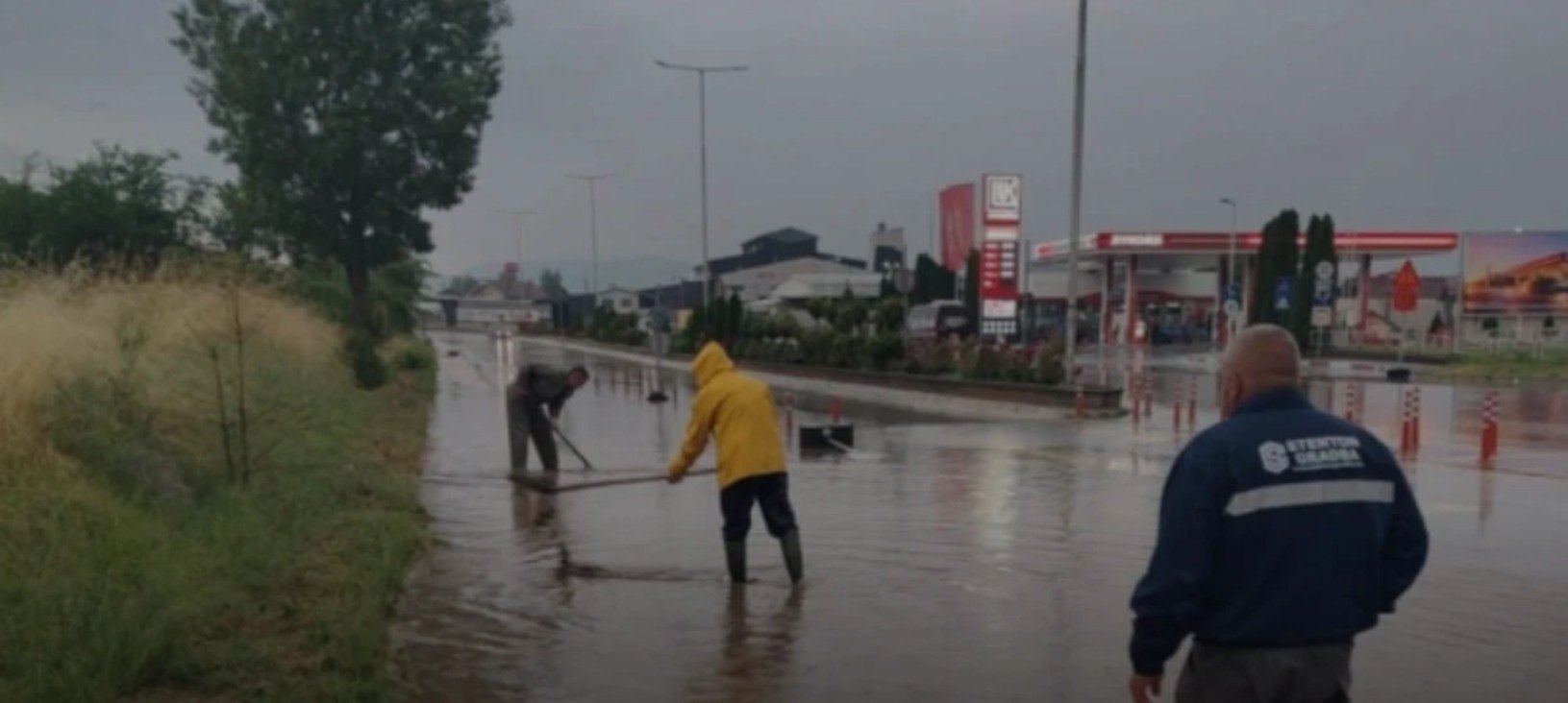 Rënie shiu në Manastir, vërshohen disa rrugë