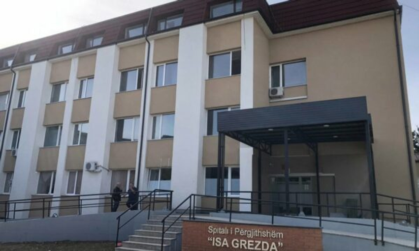 Spitali i Përgjithshëm i Gjakovës del me njoftim për vdekjen e 18 vjeçarit  U soll pa shenja jete