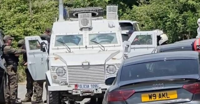 Qëlloi për vdekje 26-vjeçarin – Dyshohet se autori është i armatosur, RENEA nis kërkimet në Kamëz