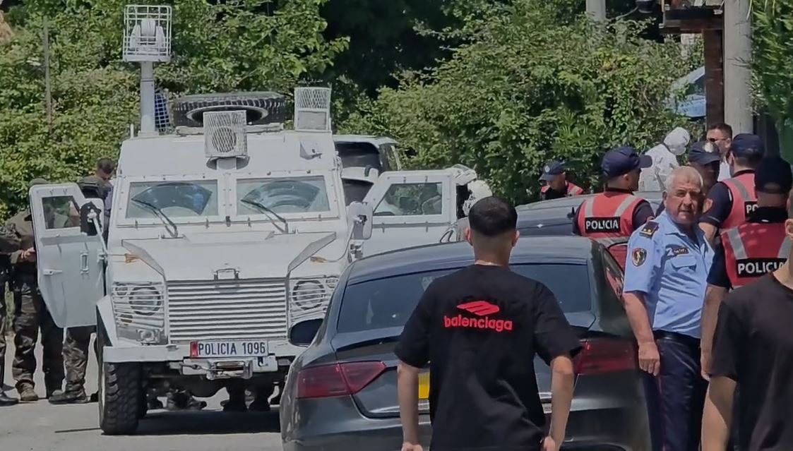 Vrasja e 27-vjeçarit Ardian Baloshi, policia njoftim si ka ndodhur ngjarja, ngrihen pika kontrolli për arrestimin e autorit