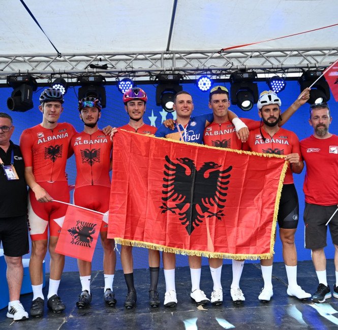 Shqipëria shkëlqen në Ballkanik, medalje ari nga Valentino Kamberaj