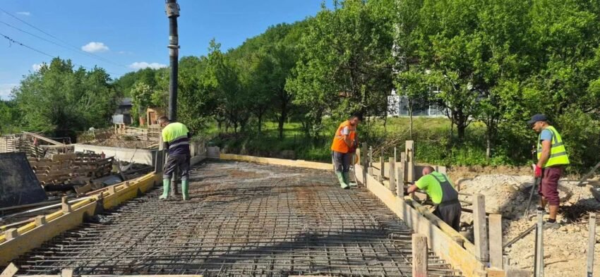 Përparim Rama: Po e përmirësojmë infrastrukturën në Siqevë dhe në Sharban 