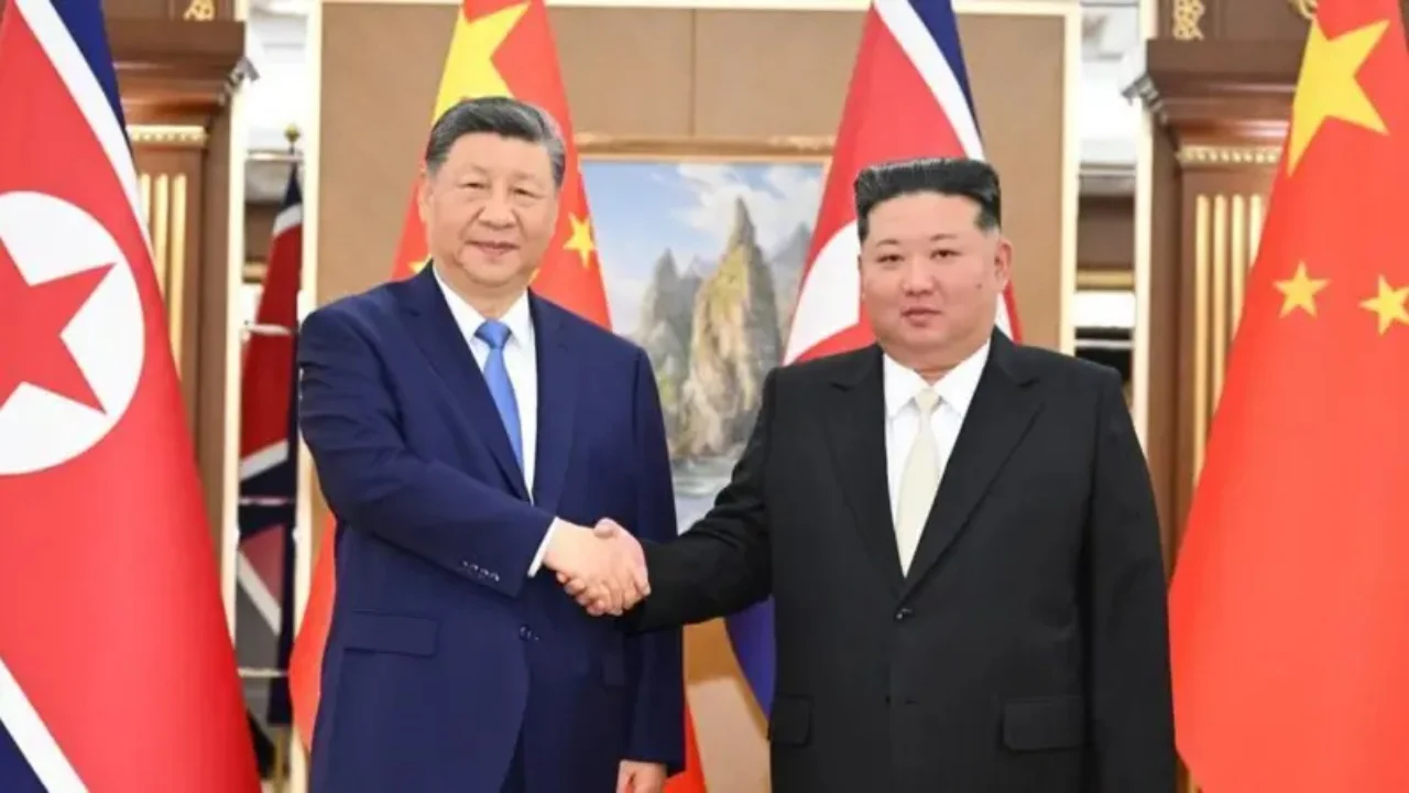 Xi Jinping viziton Phenianin, Kim Jong Un: Një kujtesë e fuqishme për miqësinë që kanë dy vendet
