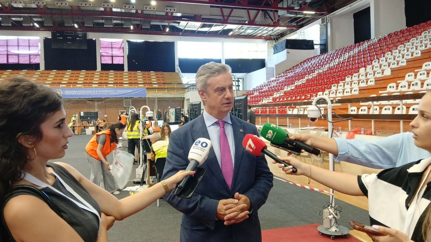Hargreaves viziton QKN në në Prishtinë  Partitë të bëhen bashkë për të formuar institucionet