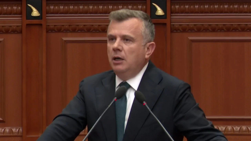 debati-per-zvernecin-kandidati-per-presidenti-ne-shba-shqiptaret-kunder-resortit-katastrofik-per-mjedisin-balla-i-pergjigjet