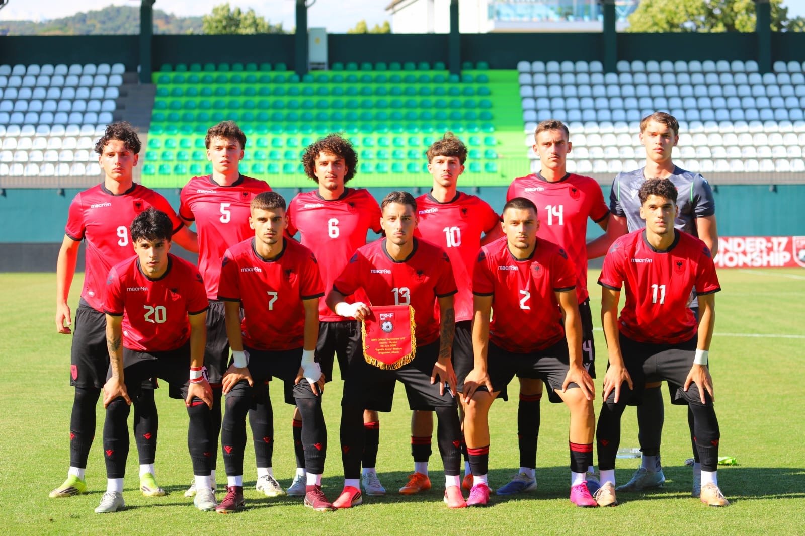 Shqipëria U-17 nuk ia del me ukrainasit