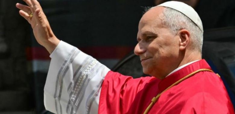 Pjesa e dytë e vizitës në Spanjë/ Papa Leo XIV mbërrin në qytetin e Barcelonës