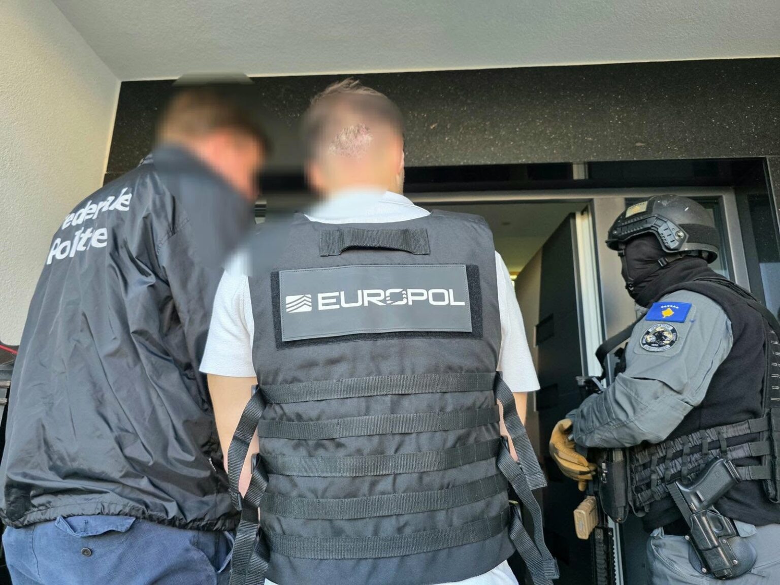 Europoli del me detaje, si u zbulua perandoria kriminale në vlerë 80 milionë euro në Kosovë 