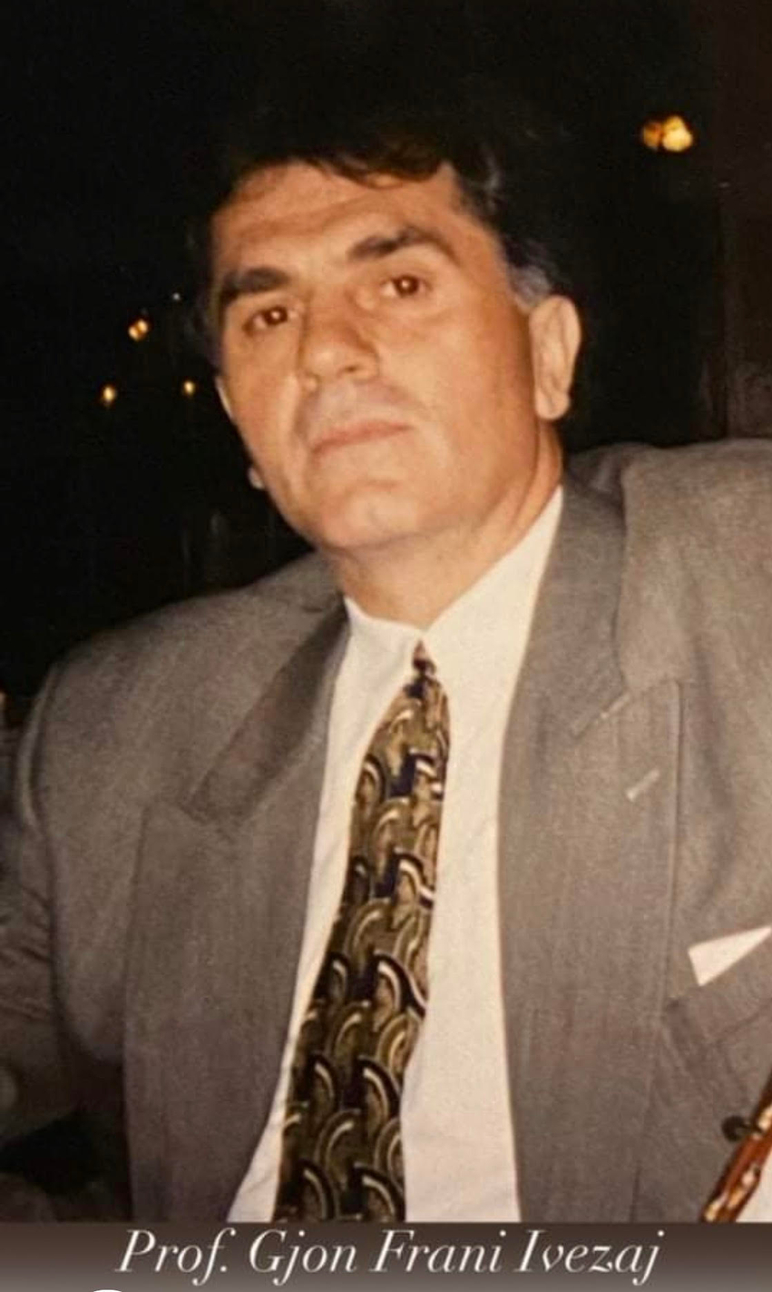 nen-hijen-e-flamurit-kuqezi-bashkimi-i-diaspores-shqiptare-si-garanci-e-ruajtjes-se-identitetit-kombetar
