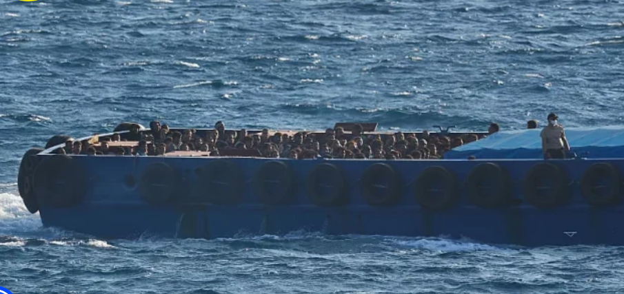 Qindra emigrantë shpëtohen në ujërat pranë Kretës