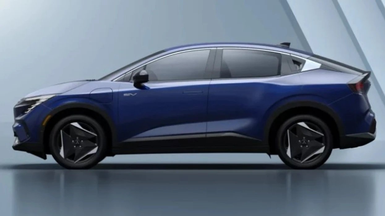 Mitsubishi prezanton modelin e ri elektrik Eclipse Sportback