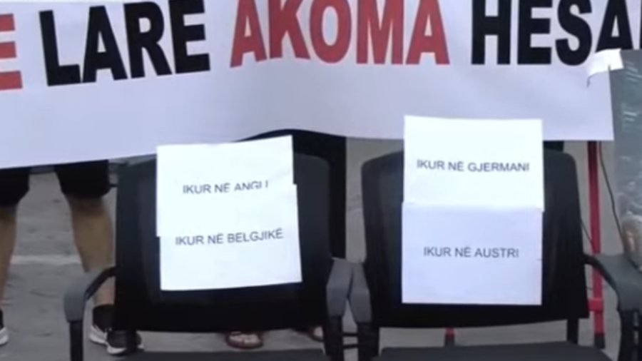 “S’do lejojmë të bëhet një tjetër ‘97-të”, ish-efektivi emigrant mesazh protestuesve: Do nisemi në këmbë nga Vlora në Tiranë!