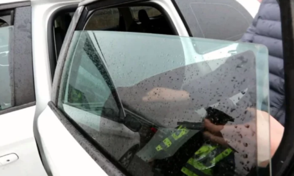 Vendos Gjykata Supreme: Hiqet ndalimi për xhamat e errësuar në automjete