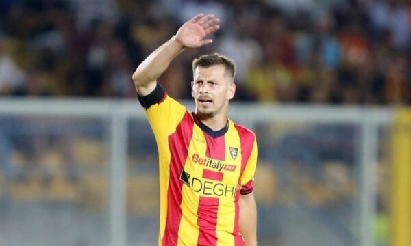 Ylber Ramadani mbetet te Lecce