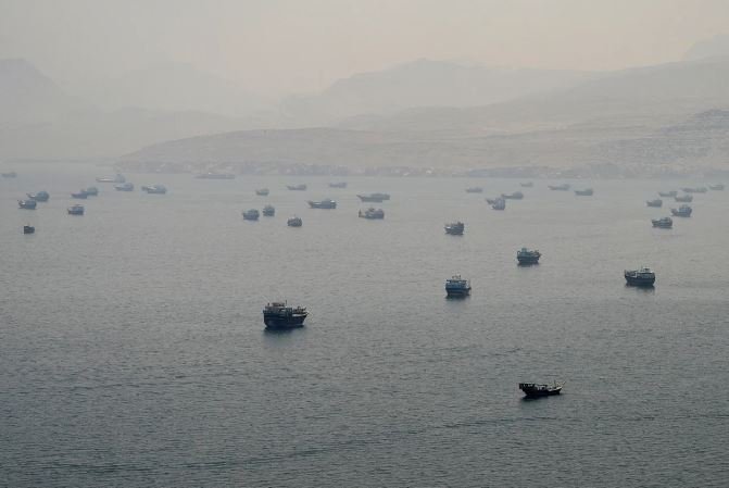 Hormuzi “i mbyllur deri në njoftim të mëtejshëm”, thonë autoritetet e ngushticës së Iranit