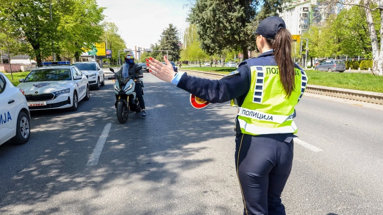 Policia me aksione të përforcuara, mbi 1500 shkelje nga drejtuesit e motoçikletave, mopedëve dhe trotinetëve elektrikë