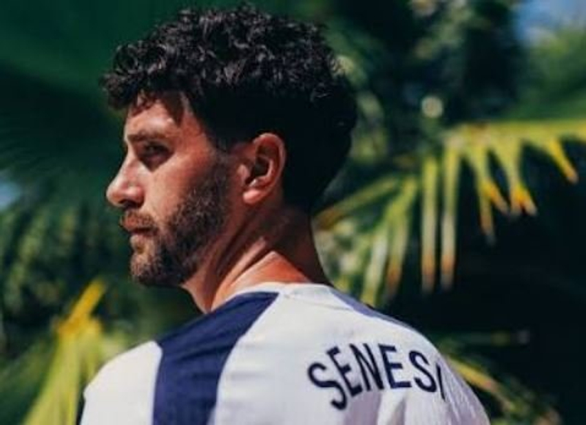 Marcos Senesi merr telefonatën e jetës