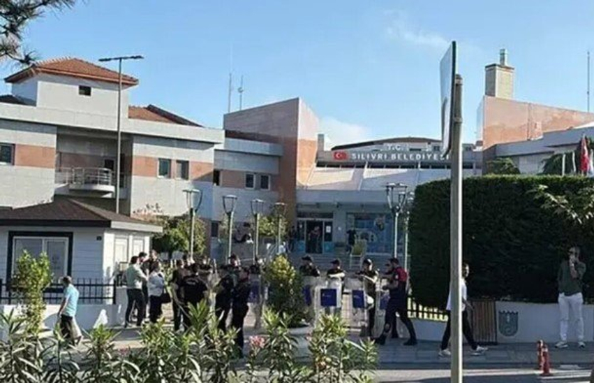 Operacion i gjerë në Turqi  policia bastis bashkinë e opozitës  17 të arrestuar