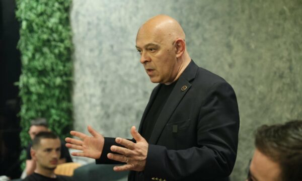 Ardian Gjini: Nga frontet e luftës deri te shteti sovran, 12 Qershori na kujton rrugën e krenarisë