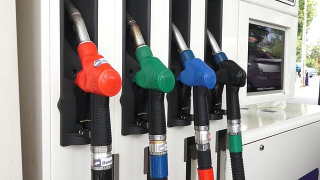 Çmimet e reja të karburanteve/ Ja sa do të shitet sot nafta dhe benzina