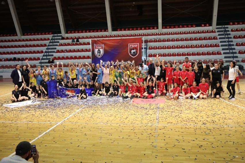 shrf-tirane-organizon-me-sukses-edicionin-e-pare-te-turneut-te-futsallit-per-vajzat-u-13-u-16