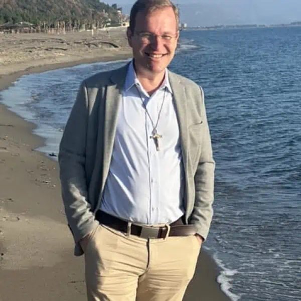 Janë shqiptarët për ty Shqipëri!