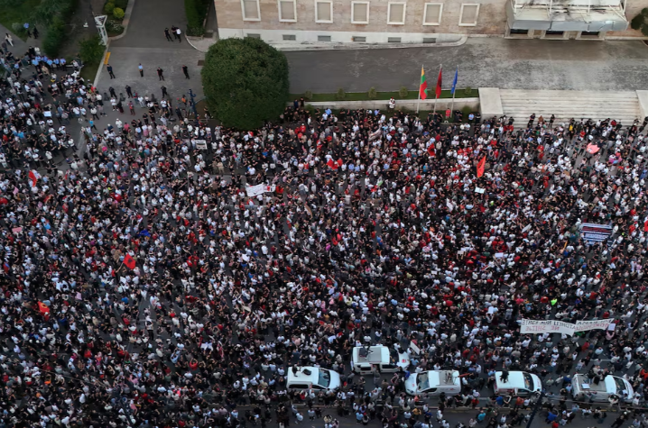 Ngjela: Protesta mund të rrëzojë gjithçka – flet për 500 mijë protestues në Tiranë