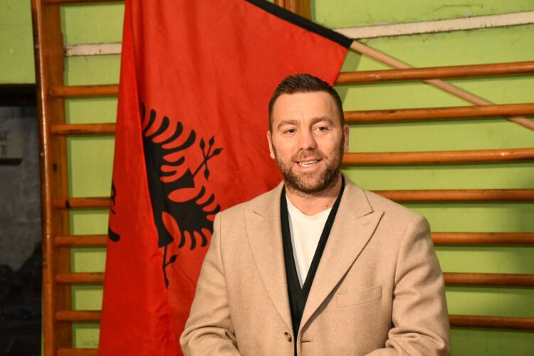 Gjuha shqipe e përjashtuar nga transmetimi! Ja lidhja me Arena Sportin e Serbisë!