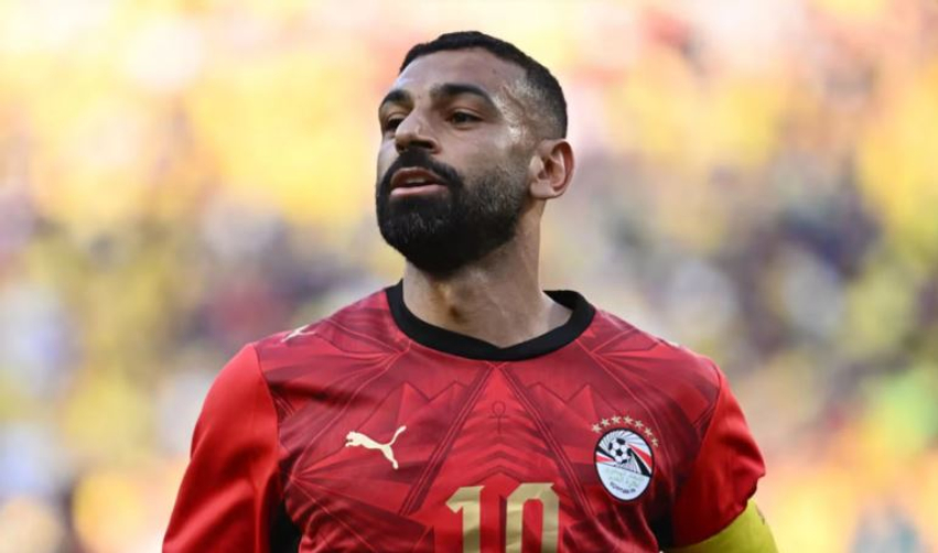 FIFA ndalon fanelat e Egjiptit  i kërkon që të ndryshojë ngjyrën e numrave dhe heqjen e yjeve