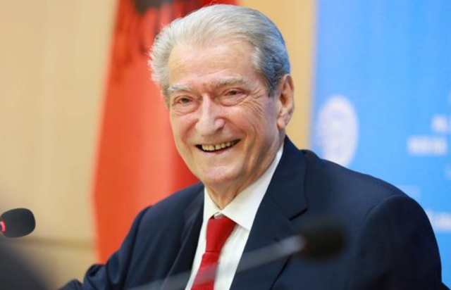 Sali Berisha apel qytetarëve: Protesta ka nevojë për mbështetjen e të gjithëve