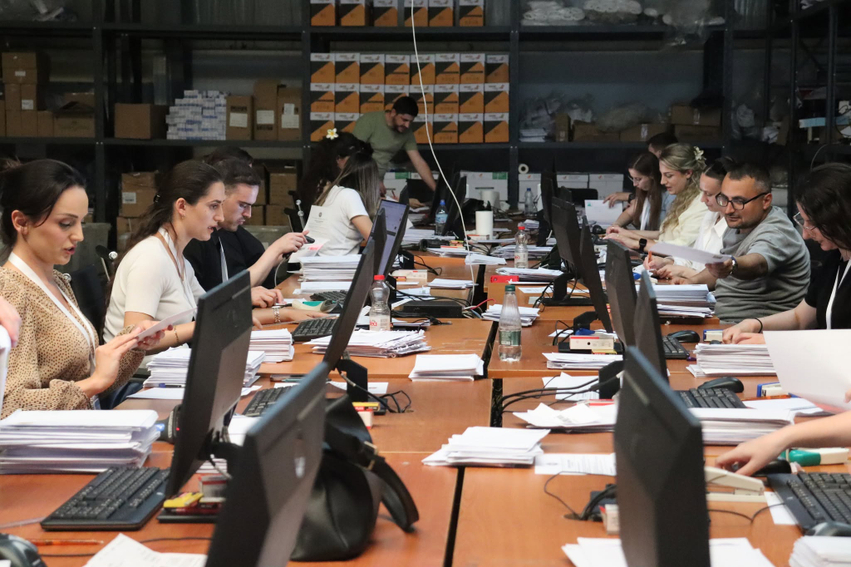 kqz-permbylle-vleresimin-e-pakove-te-supozuara-me-fletevotime-nga-votimi-me-poste