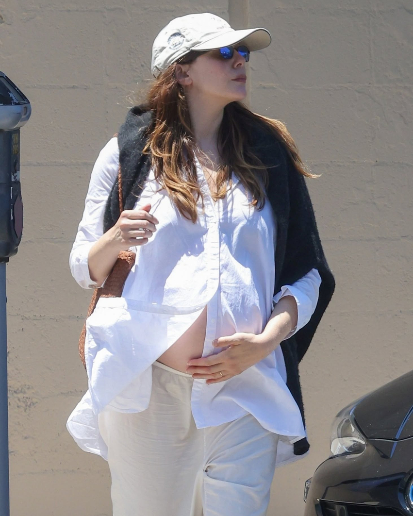 Elizabeth Olsen do të bëhet nënë për herë të parë
