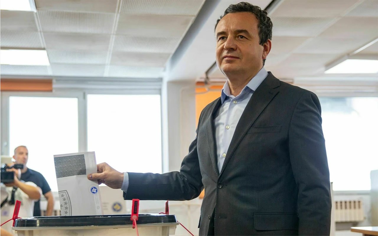 Vota me postë në Kosovë: epërsi e thellë për Kurtin, Osmani ndjek nga larg