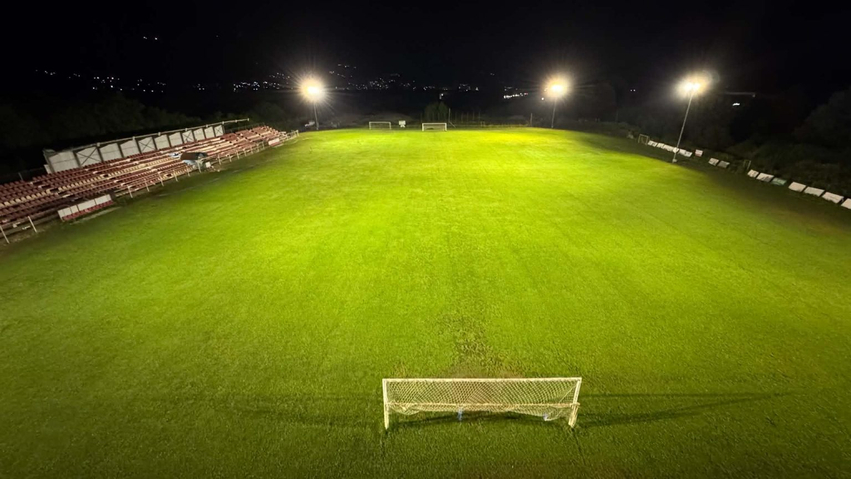Kamenjani bëhet me ndriçim  gjysmëprofesional   investim i rëndësishëm për futbollin lokal