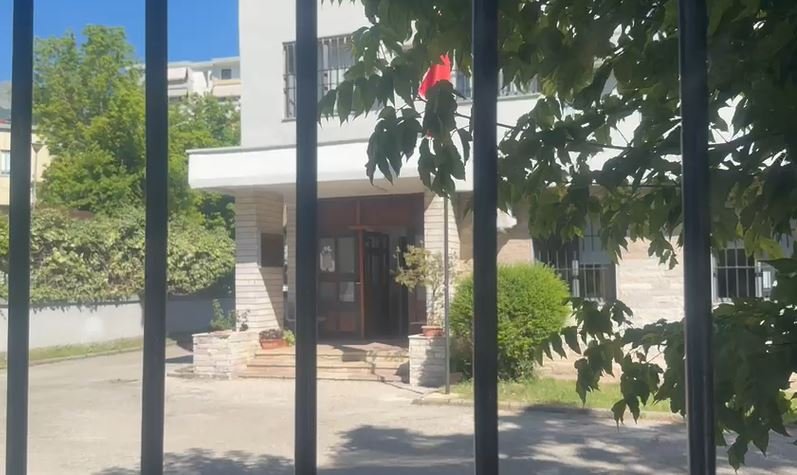 Humbi jetën një i mitur, Gjykata e Gjirokastrës lë në “arrest shtëpie” pronarin e pishinës