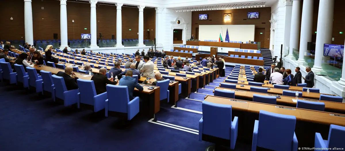 Pse Bullgaria ndaloi furnizimin me armë të Ukrainës?
