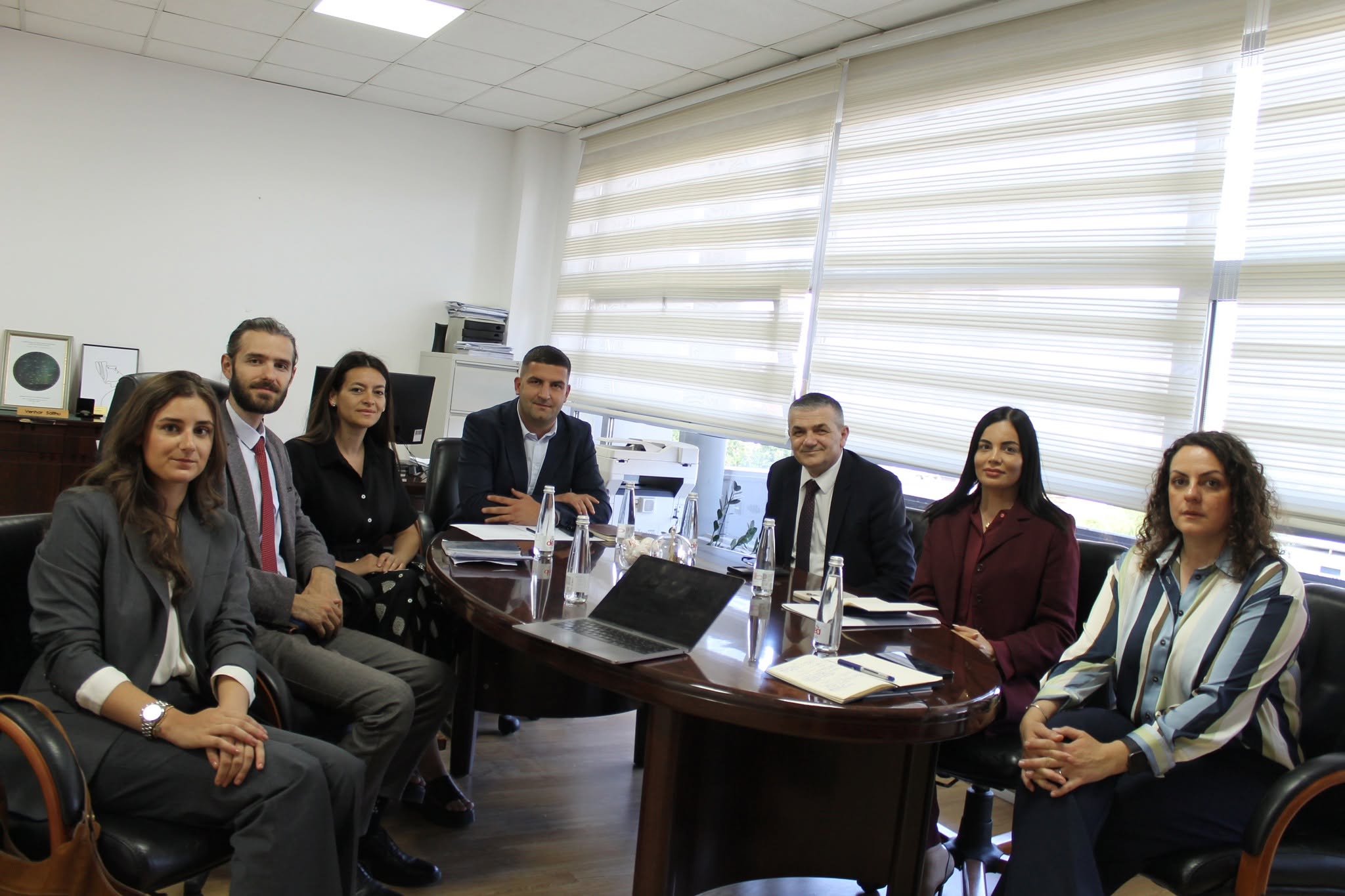 Nënkryetari i Gjykatës Themelore në Gjilan priti në takim përfaqësuesit e Akademisë së Drejtësisë