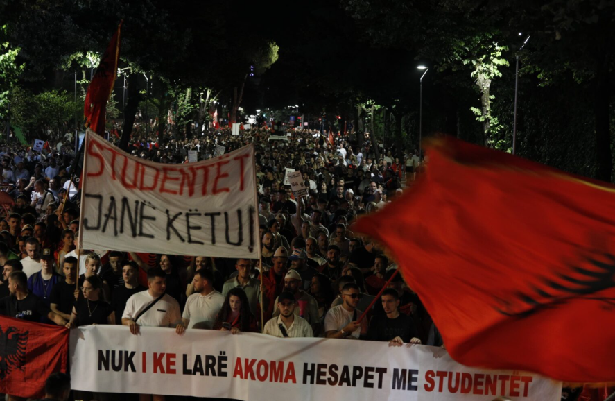 Adem Salihaj: Protesta mund të shndërrohet në lëvizje kombëtare me frymë patriotike