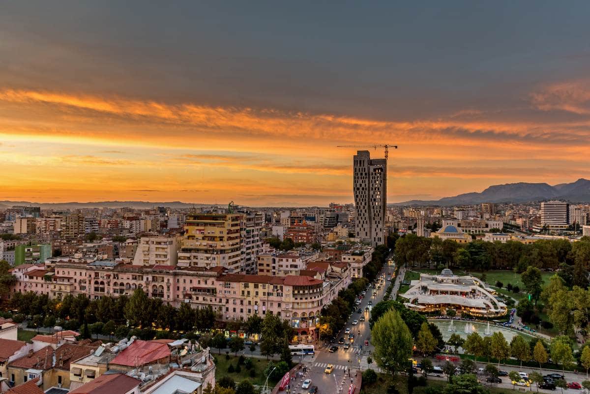 Mbi 1 miliard euro shpenzime nga turistët e huaj në tre muaj 