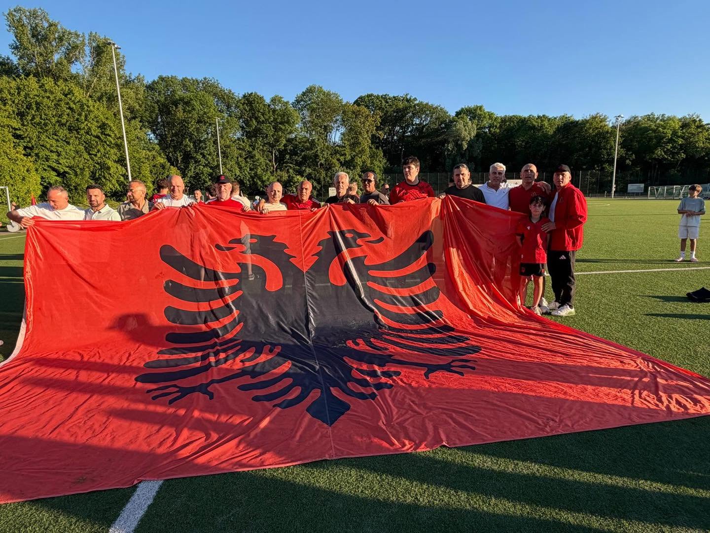 Reagon Kosova Dusseldorf
