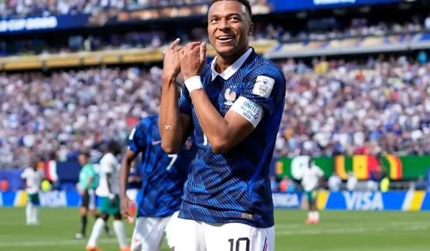 mbappe-luaj-sepse-dua-te-shkruaj-histori