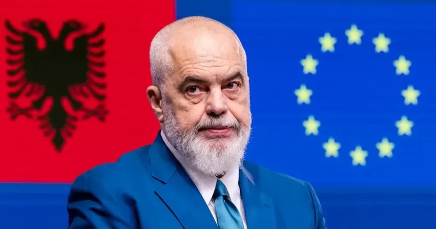 Rama në Berlin  Jam piktori më i madh mes kryeministrash