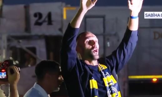 Vedat Muriqi zbarkon në tokën turke, jepen miliona euro! Ja kush e priti