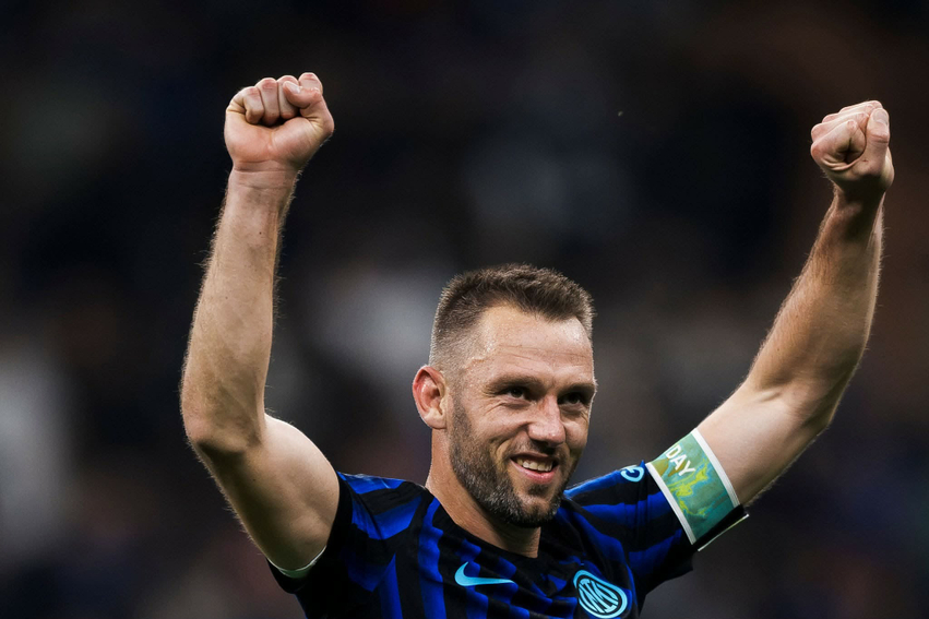 Stefan de Vrij largohet nga Interi pas tetë sezonesh