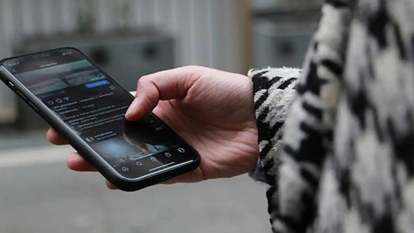 Tri shenja që tregojnë se telefoni juaj mund të jetë hakuar